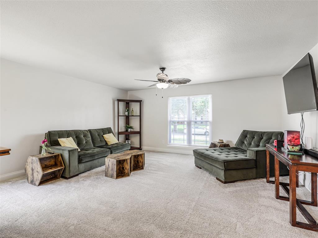 633 Buffalo Bend