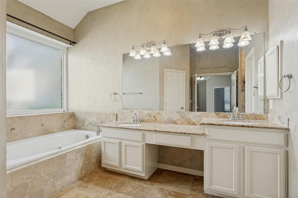 1116 Shadetree Lane