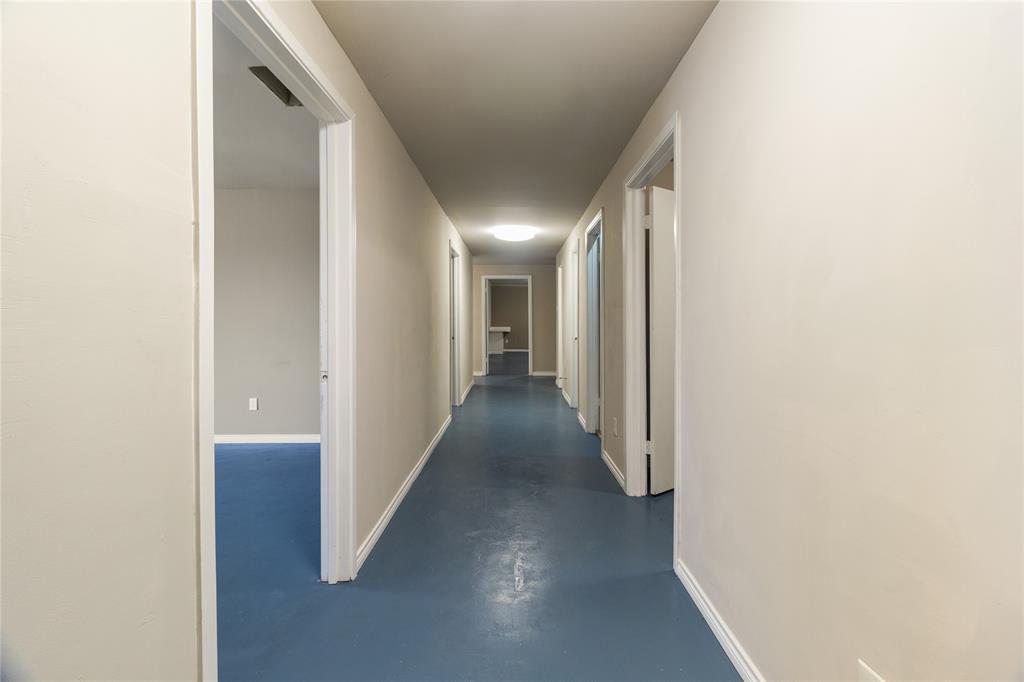 Corsicana - Commercial Sale