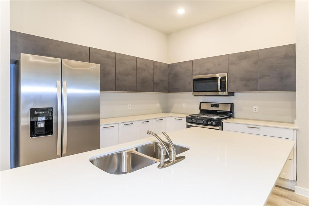 Residences At Jeans Creek, The - Residential