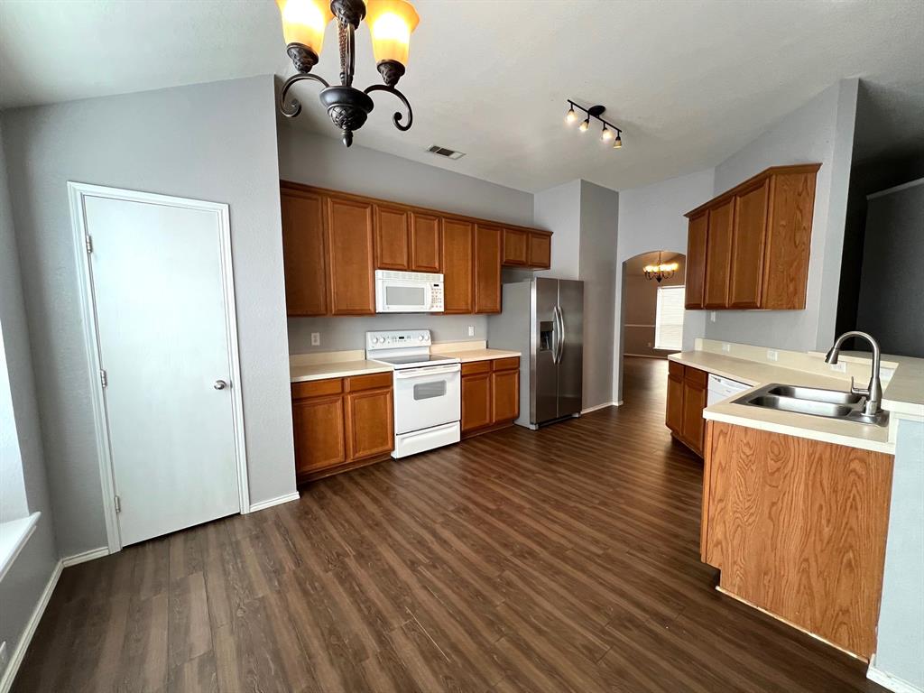 Sendera Ranch - Residential Lease