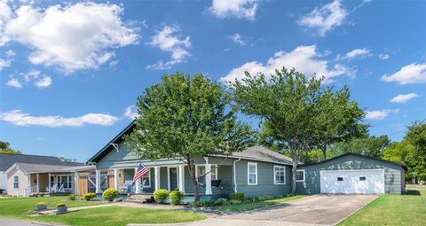 1013 Sherman Street McKinney TX 75069