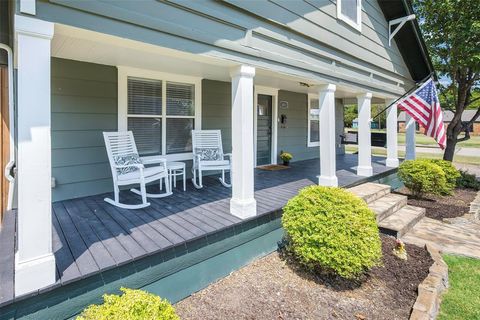 1013 Sherman Street McKinney TX 75069