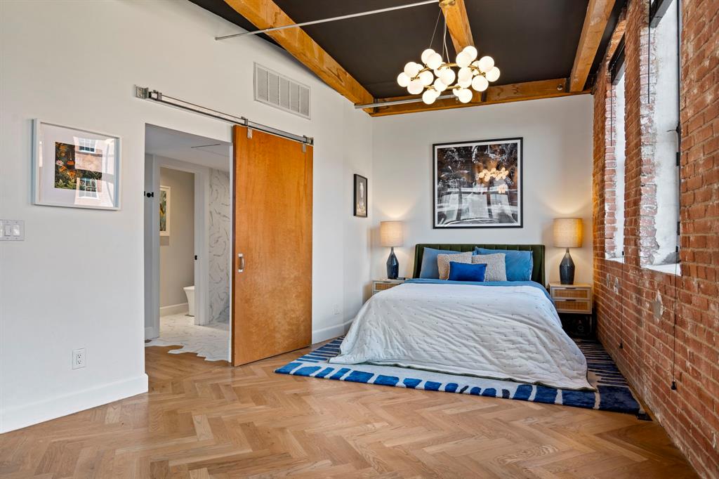 Elm Place Residences - Residential