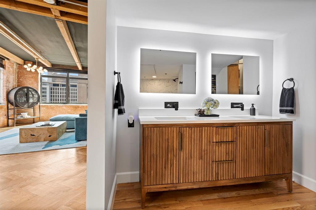 Elm Place Residences - Residential