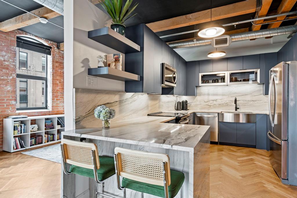 Elm Place Residences - Residential