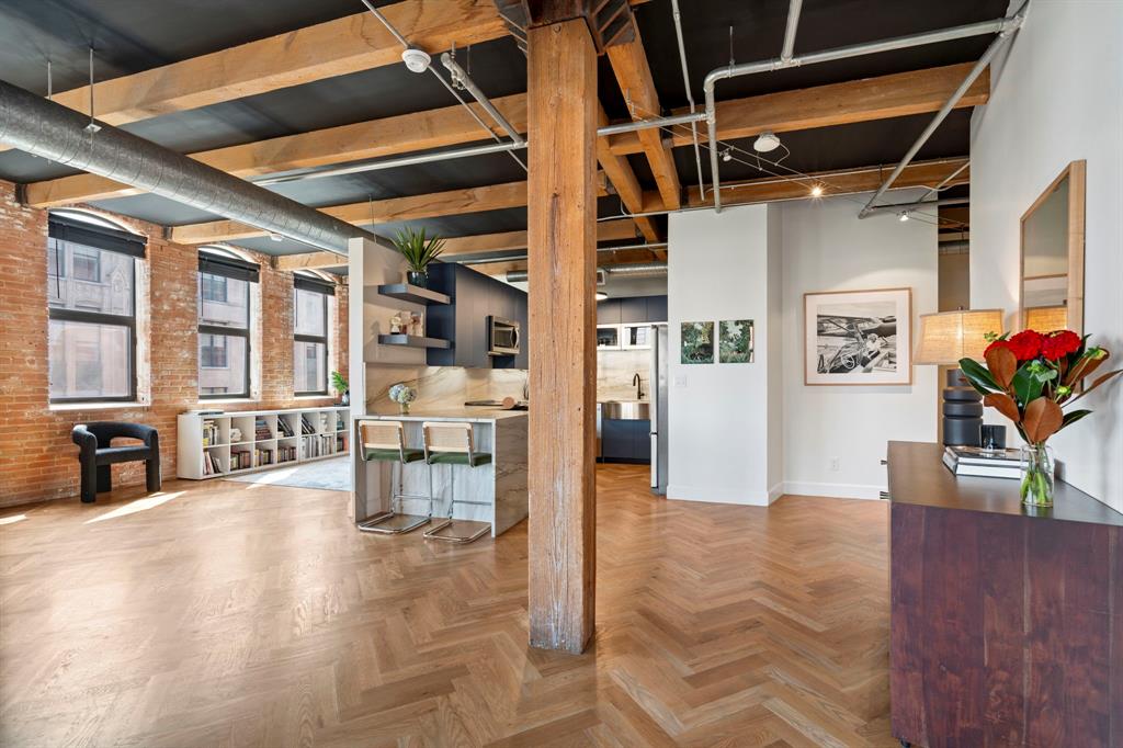 Elm Place Residences - Residential