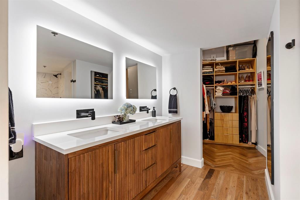 Elm Place Residences - Residential