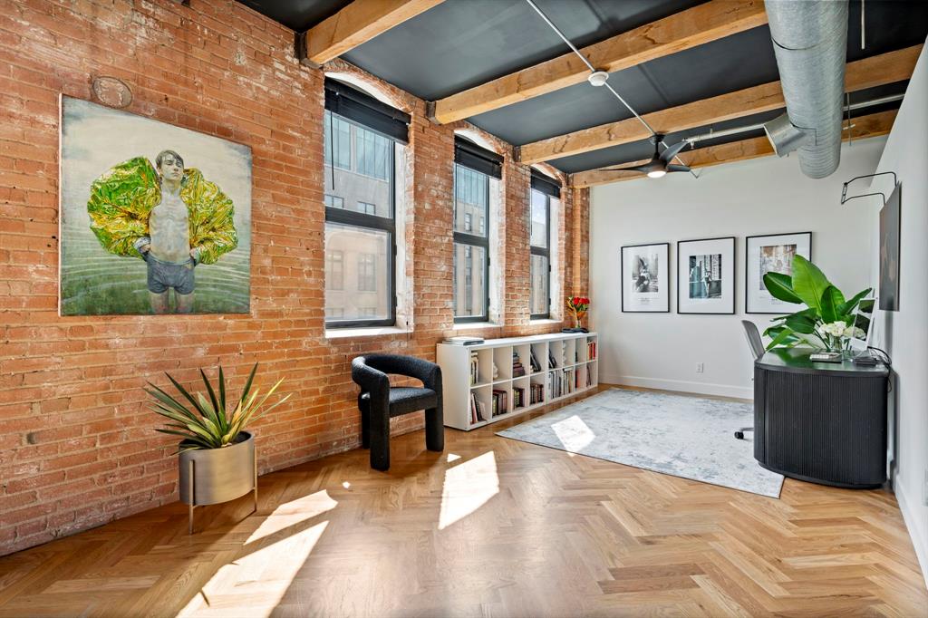 Elm Place Residences - Residential