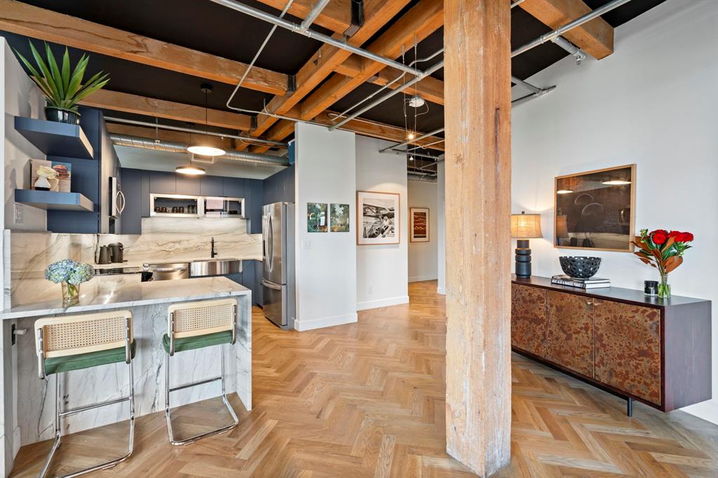 Elm Place Residences - Residential