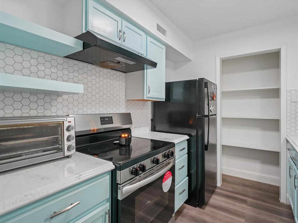 Coventry Village Condo - Residential