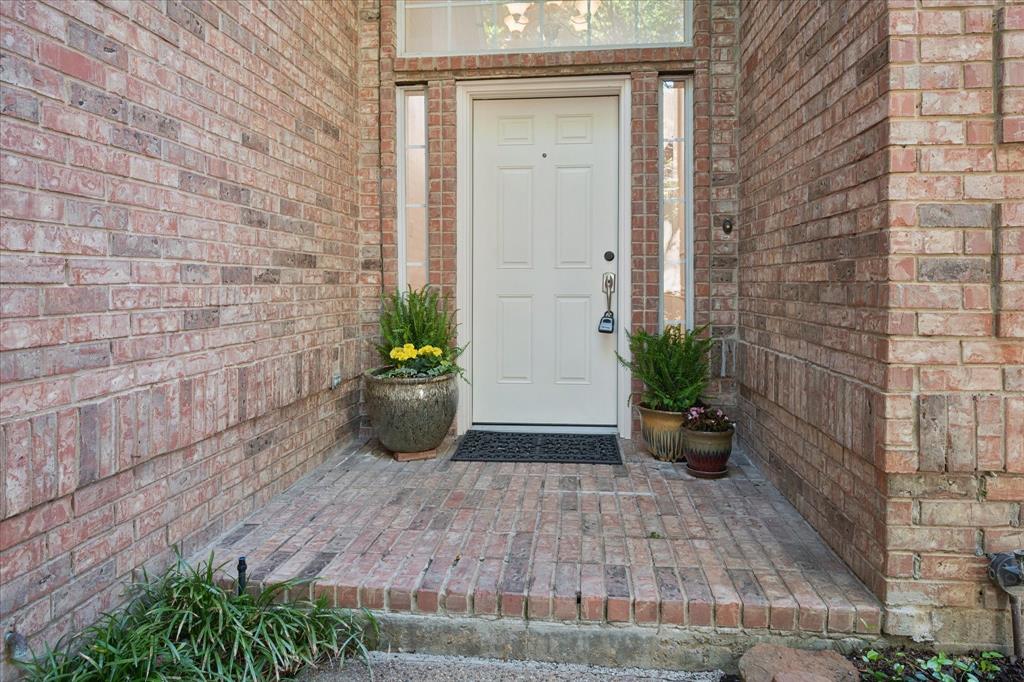 14592 Greenleaf Court