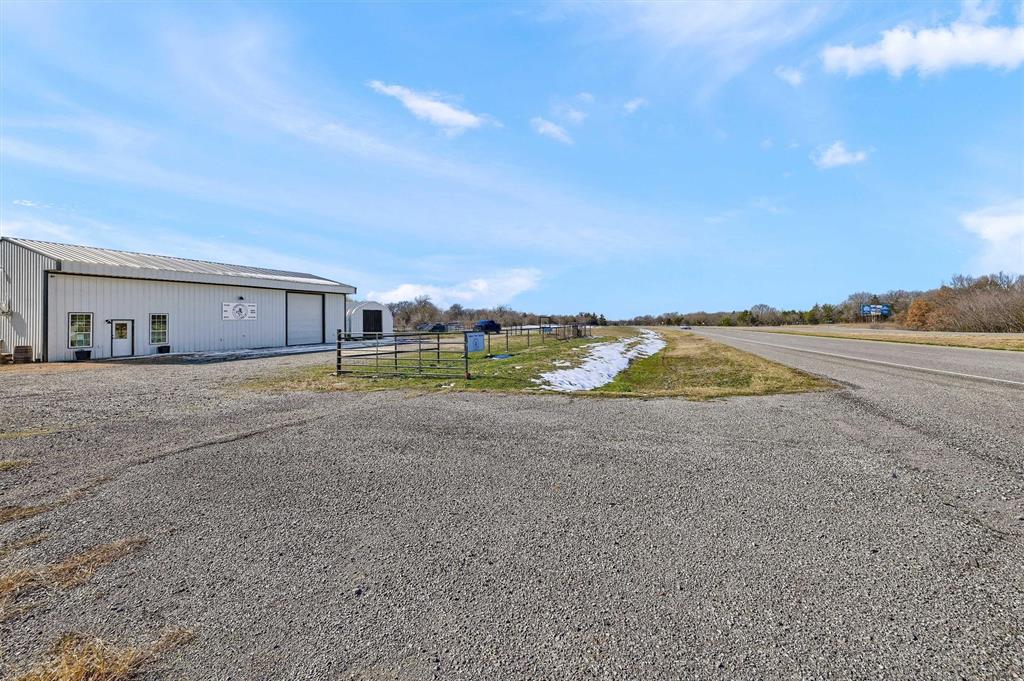 Bennett DW - Commercial Sale