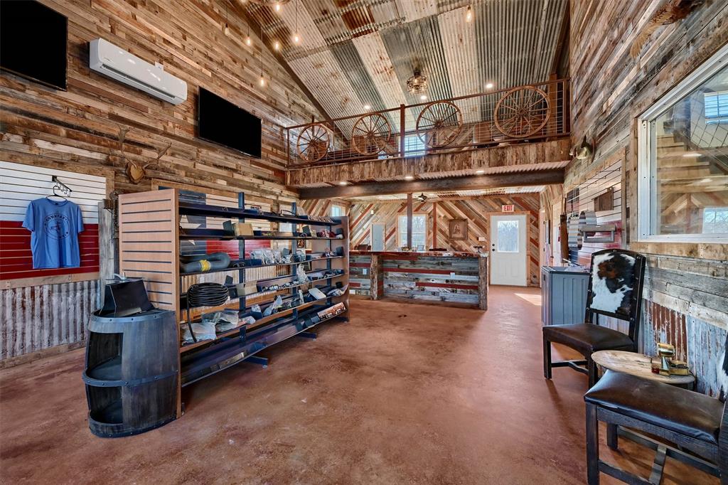 Bennett DW - Commercial Sale