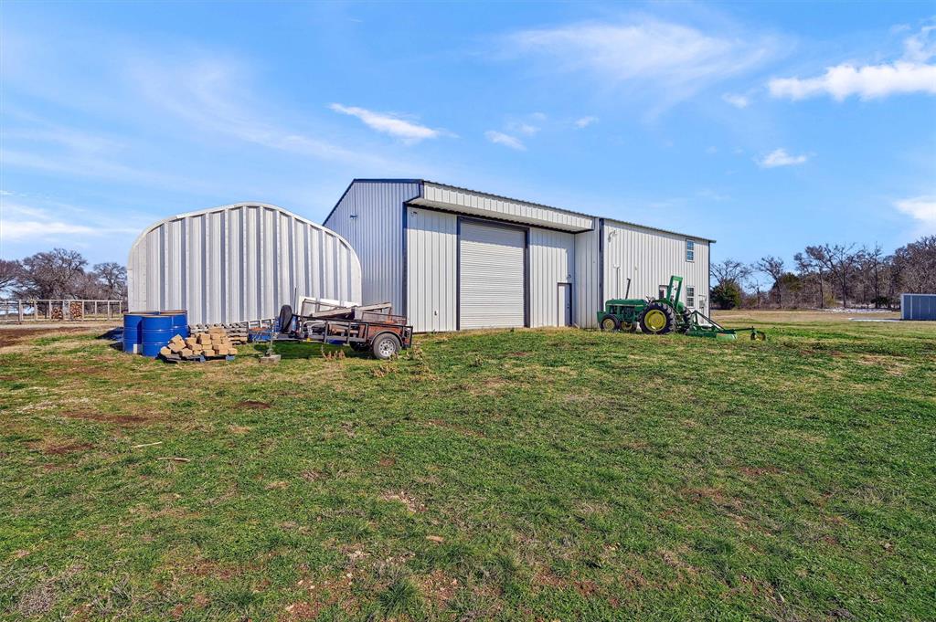 Bennett DW - Commercial Sale