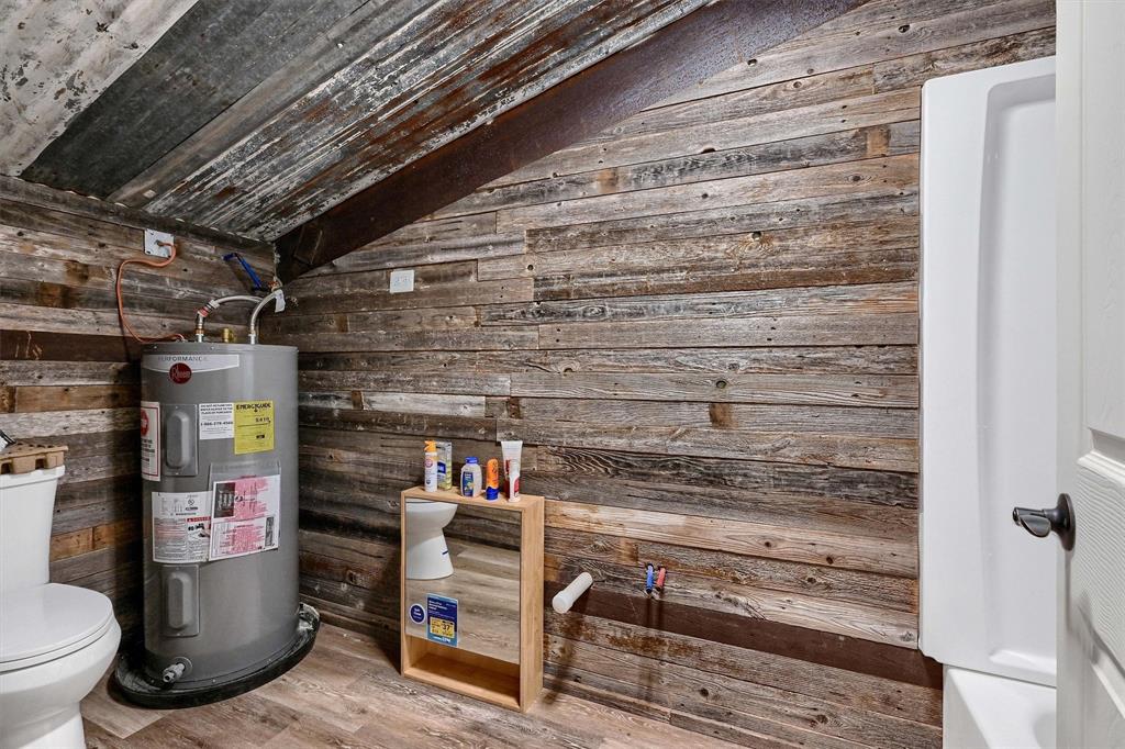 Bennett DW - Commercial Sale