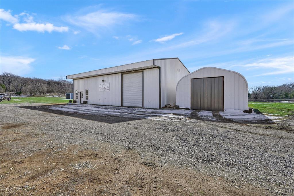 Bennett DW - Commercial Sale