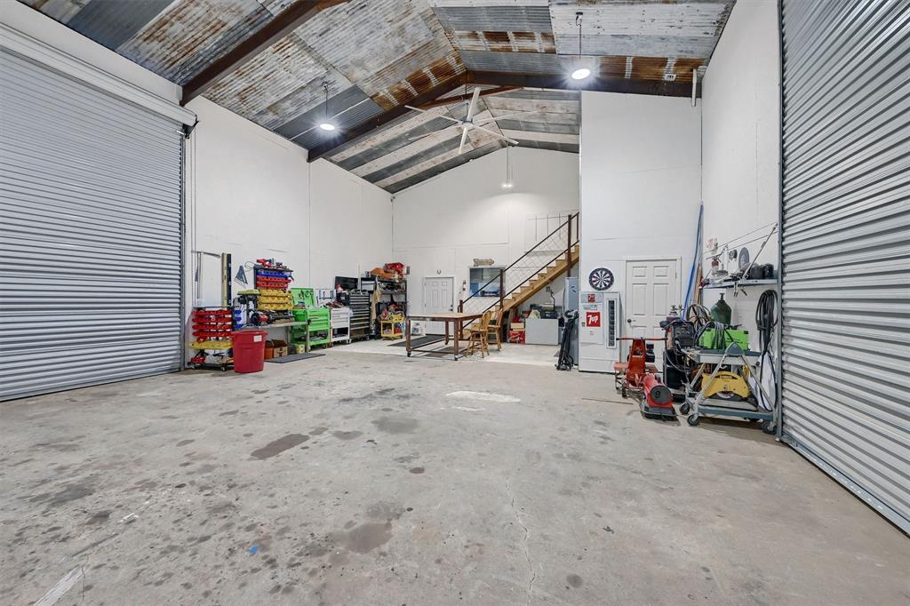 Bennett DW - Commercial Sale