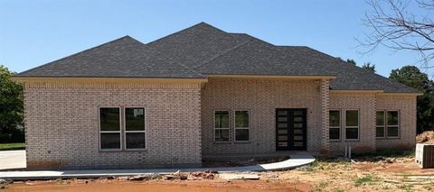 2304 Candlestick Drive Granbury TX 76049