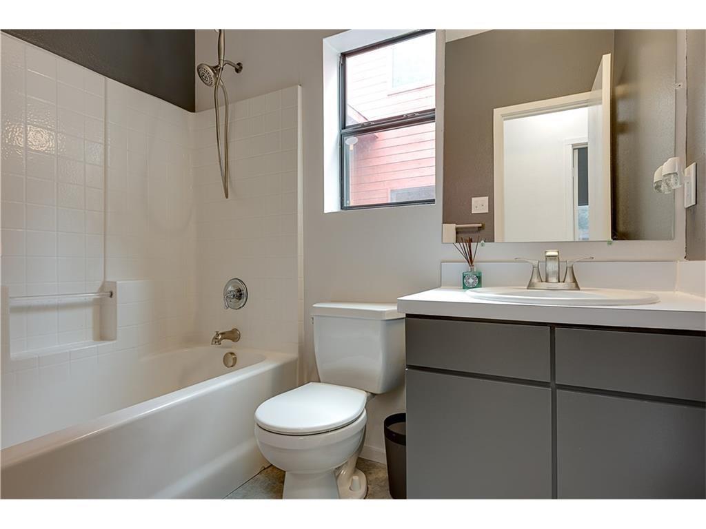 College Hill - Residential Lease