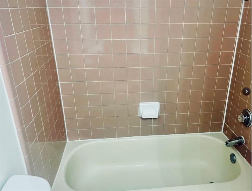 Los Altos 01 - Residential Lease