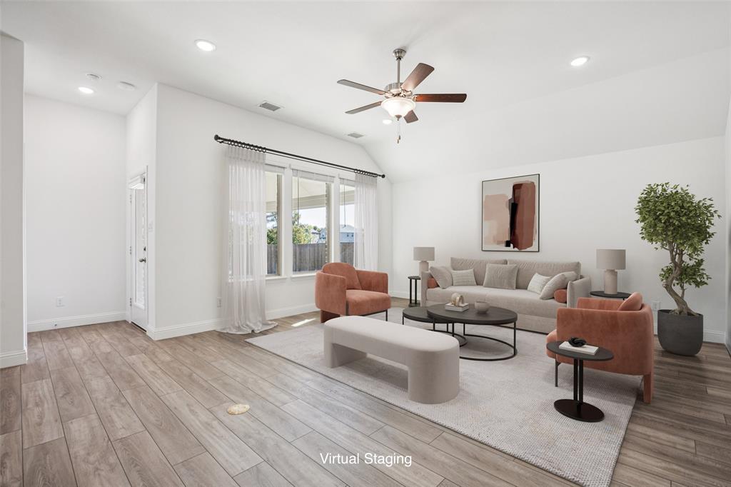 706 Creekview Lane