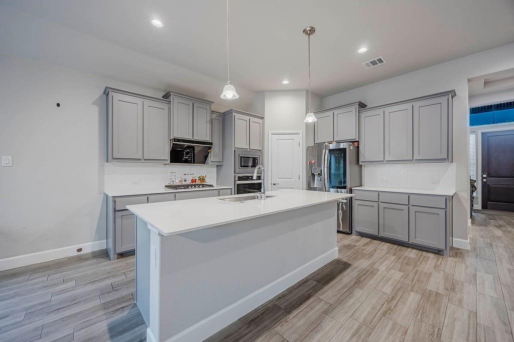 Alcove Hickory Crk - Residential