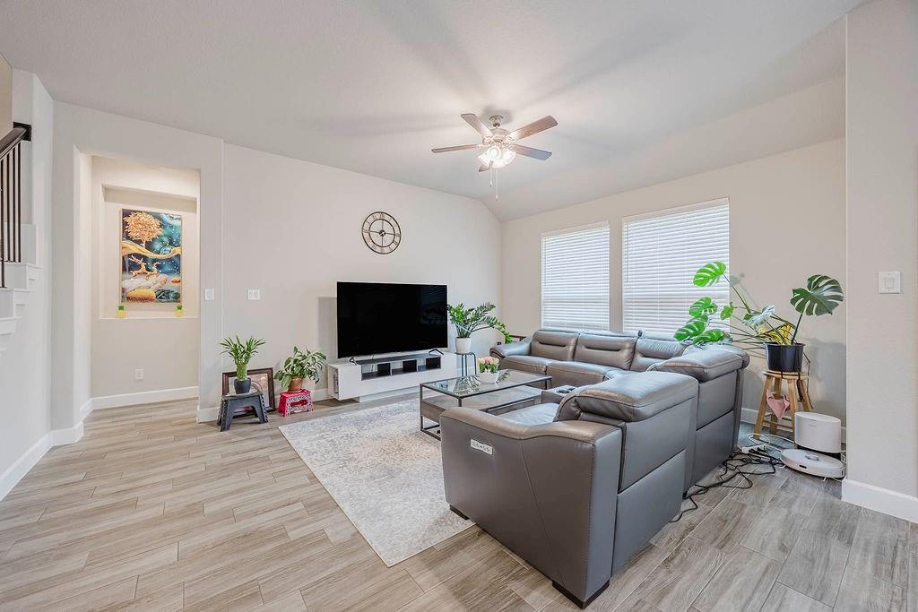 Alcove Hickory Crk - Residential