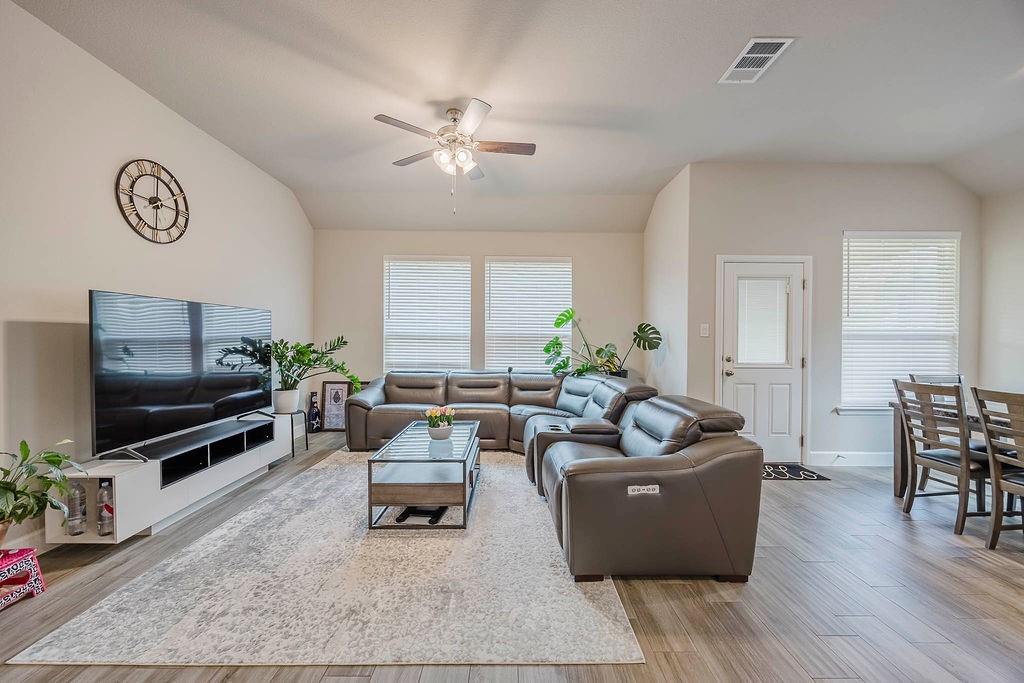 Alcove Hickory Crk - Residential