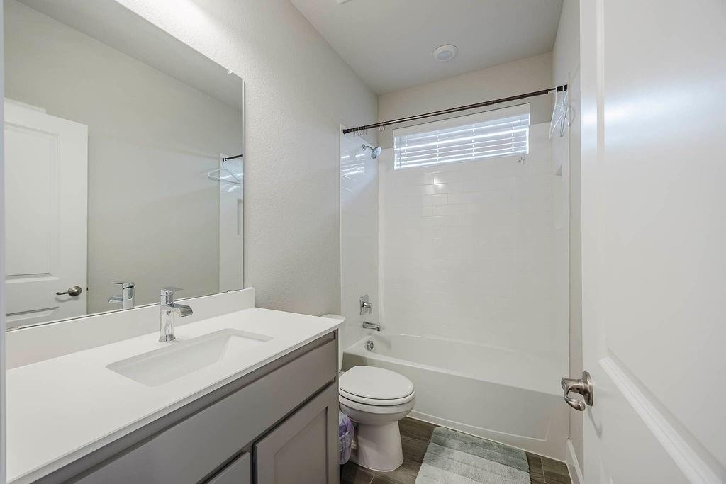 Alcove Hickory Crk - Residential