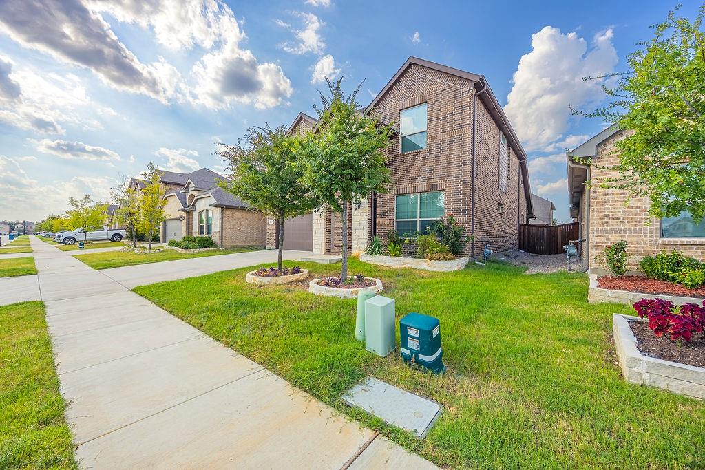 1007 Almond Street