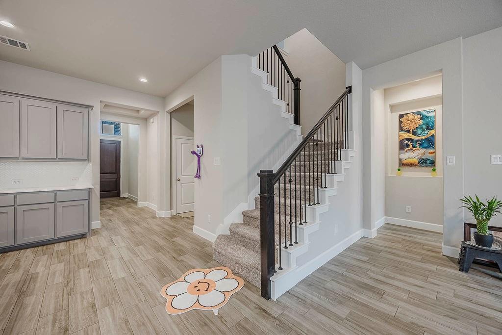 Alcove Hickory Crk - Residential