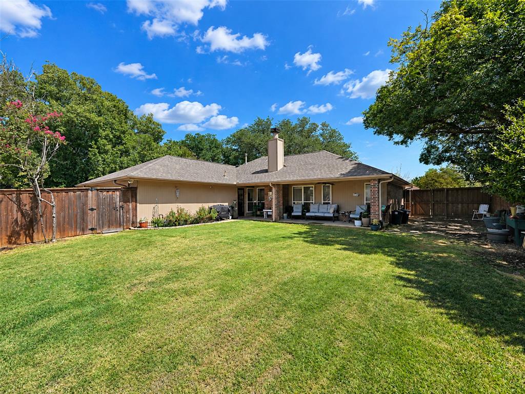 2136 Goldfinch Drive