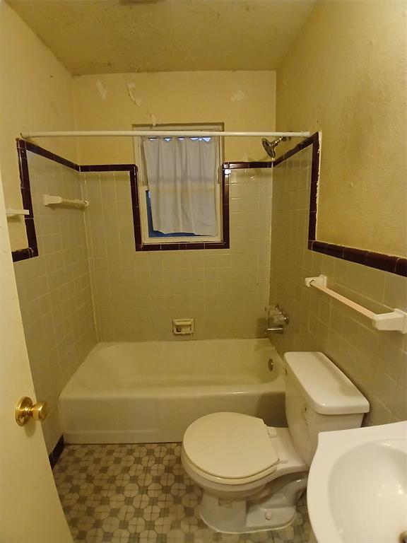 W D Wilson Sub - Residential Lease