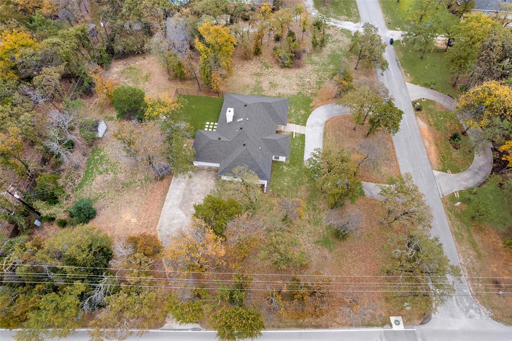 2001 Meadowview Drive