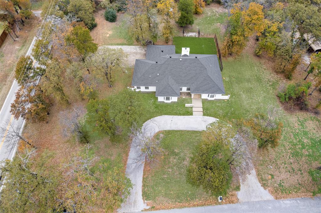 2001 Meadowview Drive