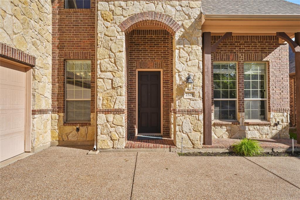 2529 Broadway Drive