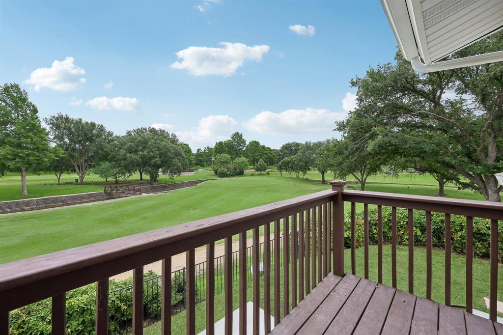 2926 Shady Lake Circle