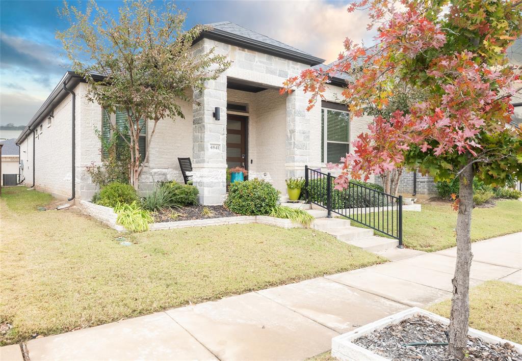 Apples Crossing - Residential