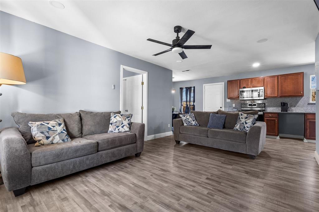 1515 Buena Vista Street