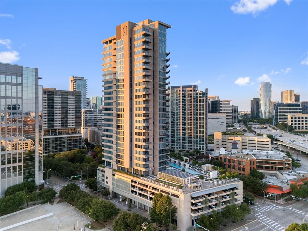 The House Condos - Residential