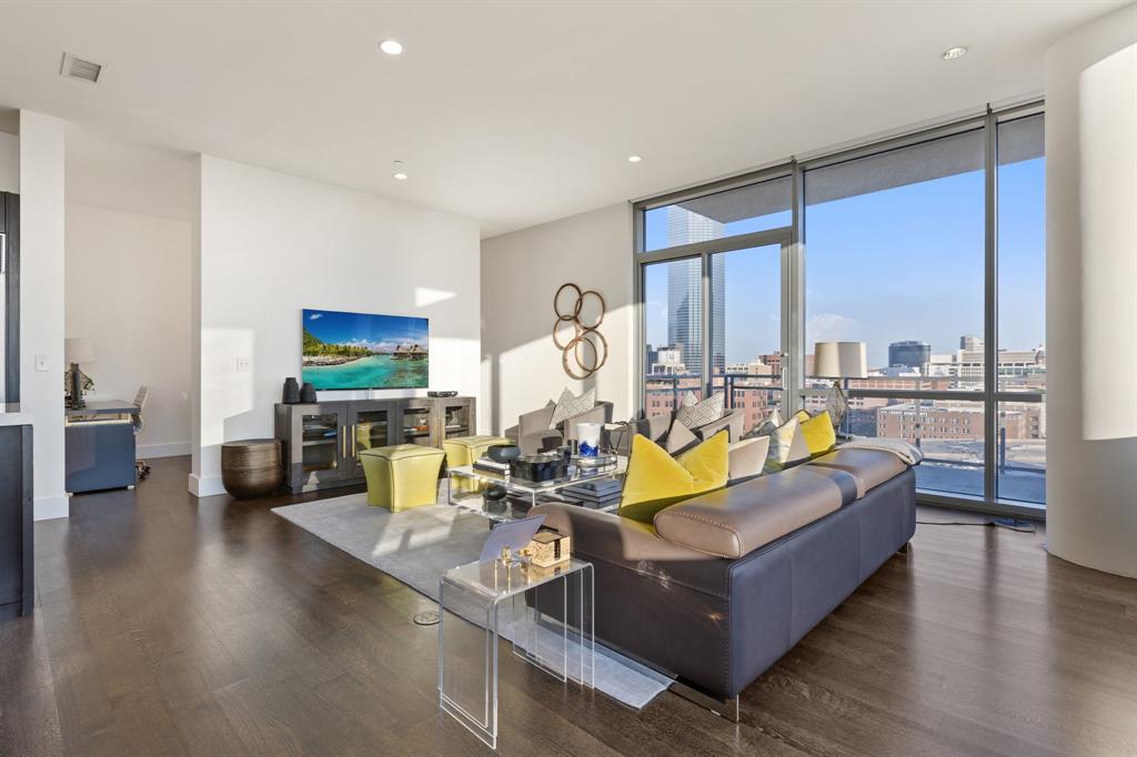 The House Condos - Residential