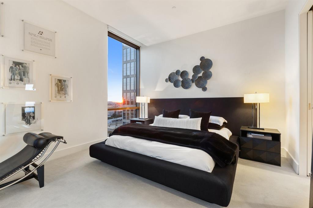 The House Condos - Residential