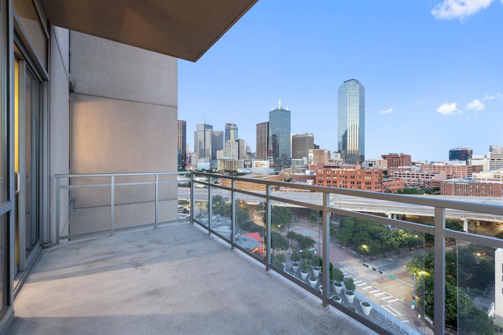 The House Condos - Residential