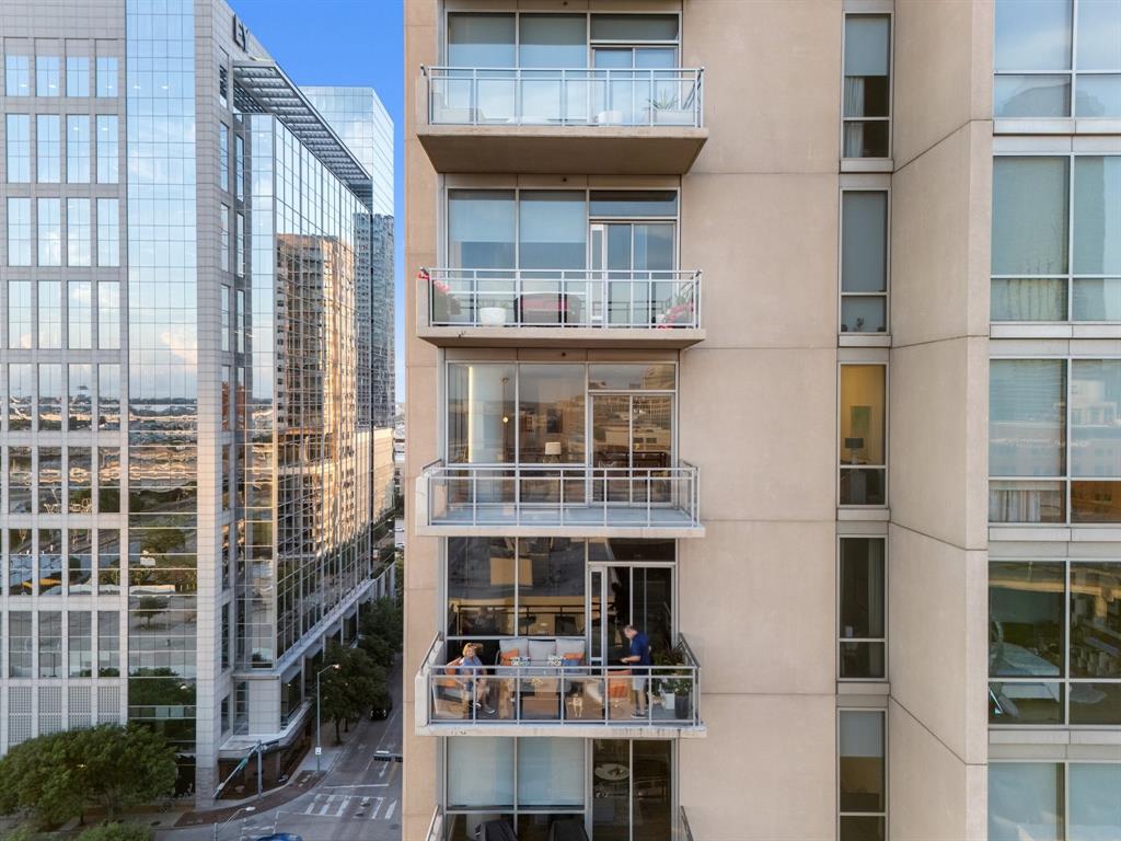 The House Condos - Residential