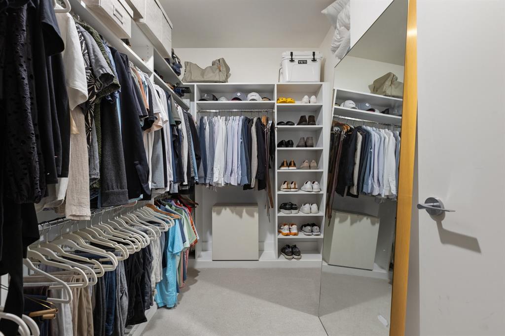 The House Condos - Residential