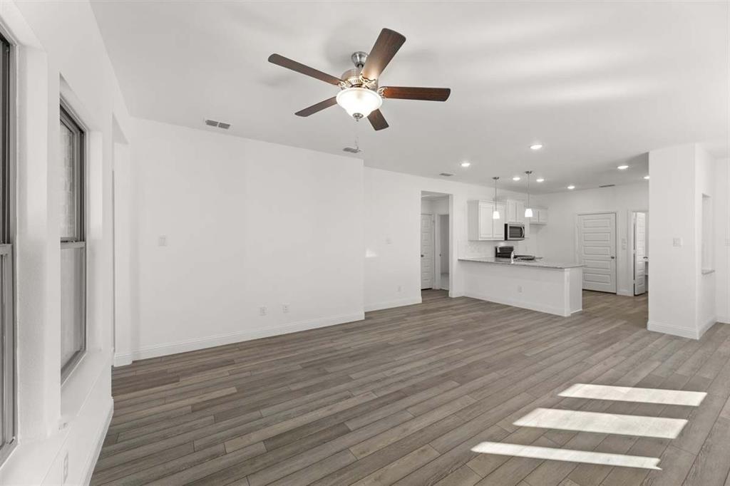 1636 Meadow Crest Drive