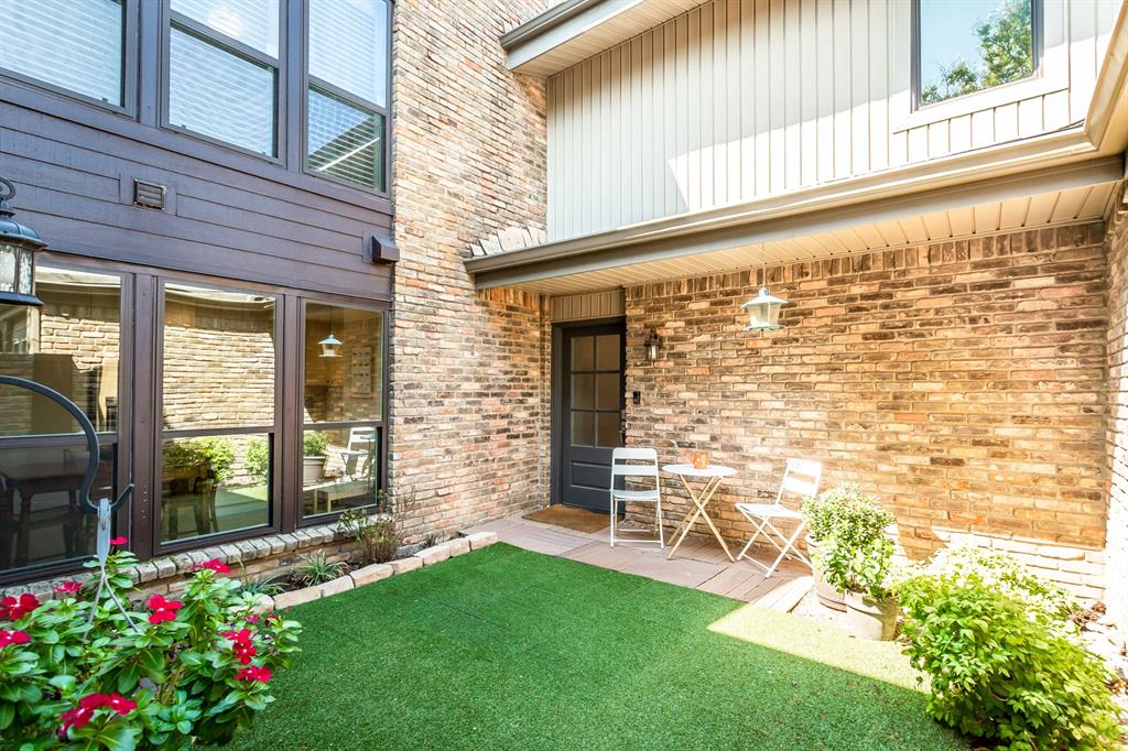 Preston Square Twnhms - Residential