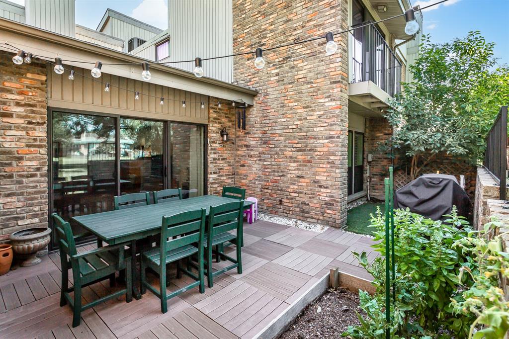 Preston Square Twnhms - Residential