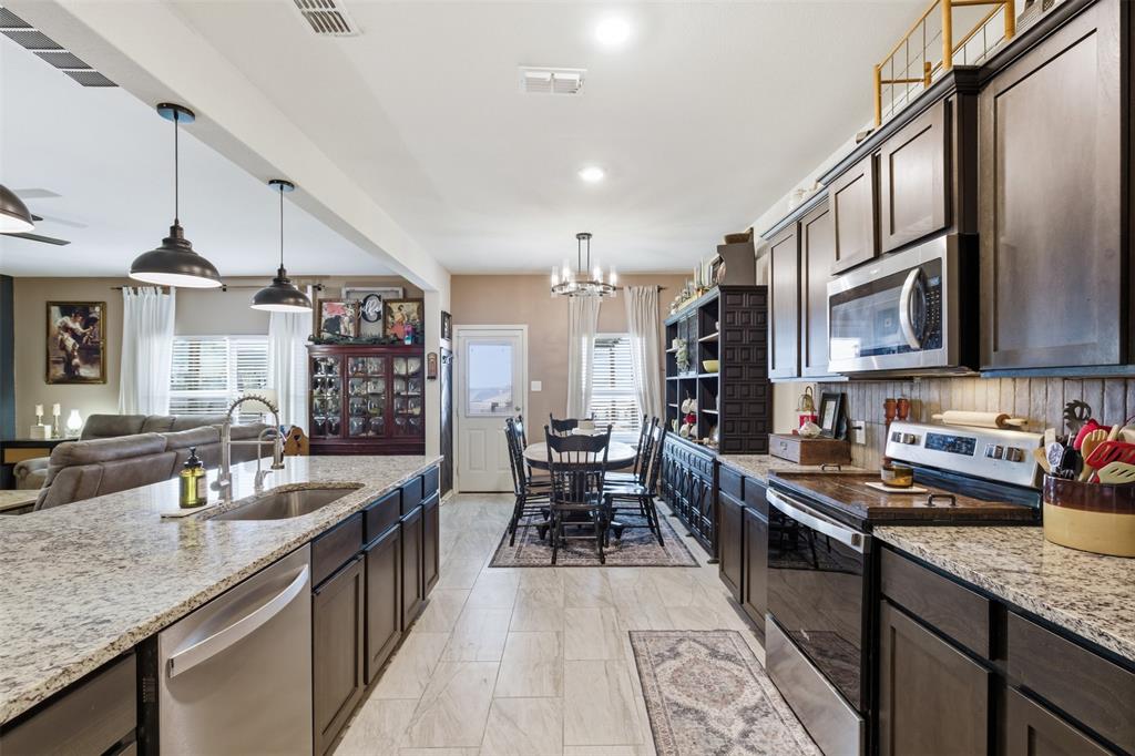 Chisholm Spgs Ph2 - Residential